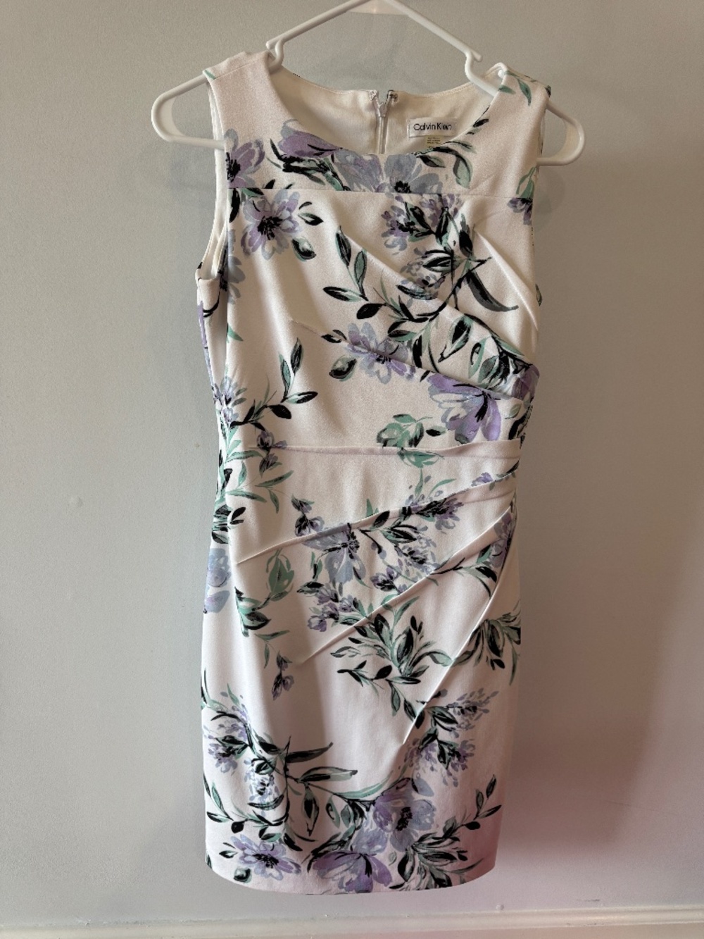 Calvin Klein dress size 4P - Picture 2 of 4